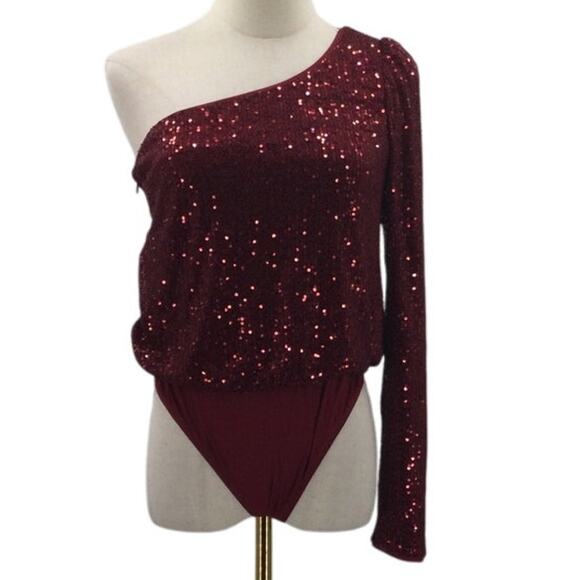 LULU'S SZ S Dancing Diva Wine Red Sequin One-Shoulder Bodysuit NEW B96 - Picture 3 of 10